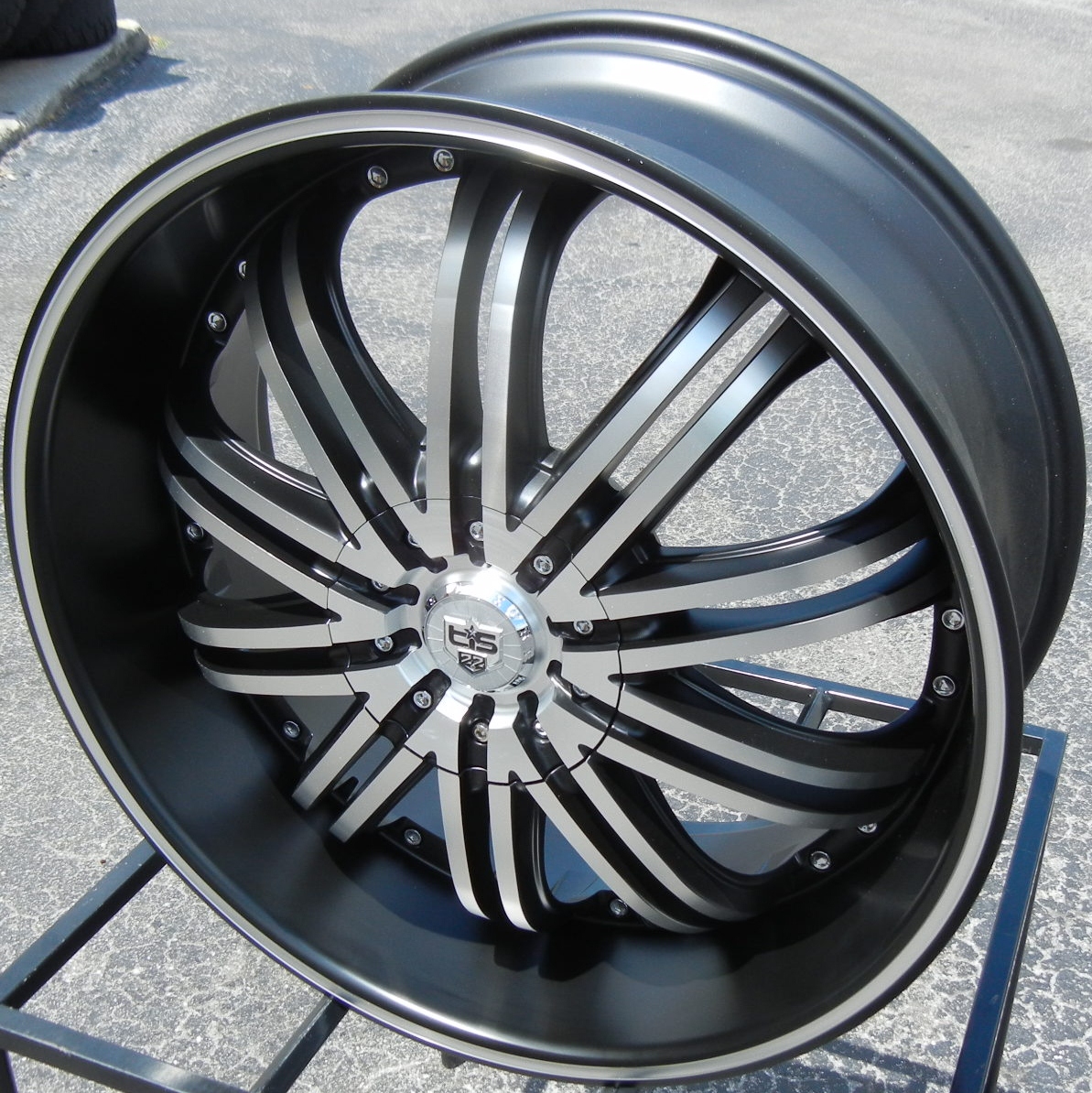 Chrysler aspen rims tires #3