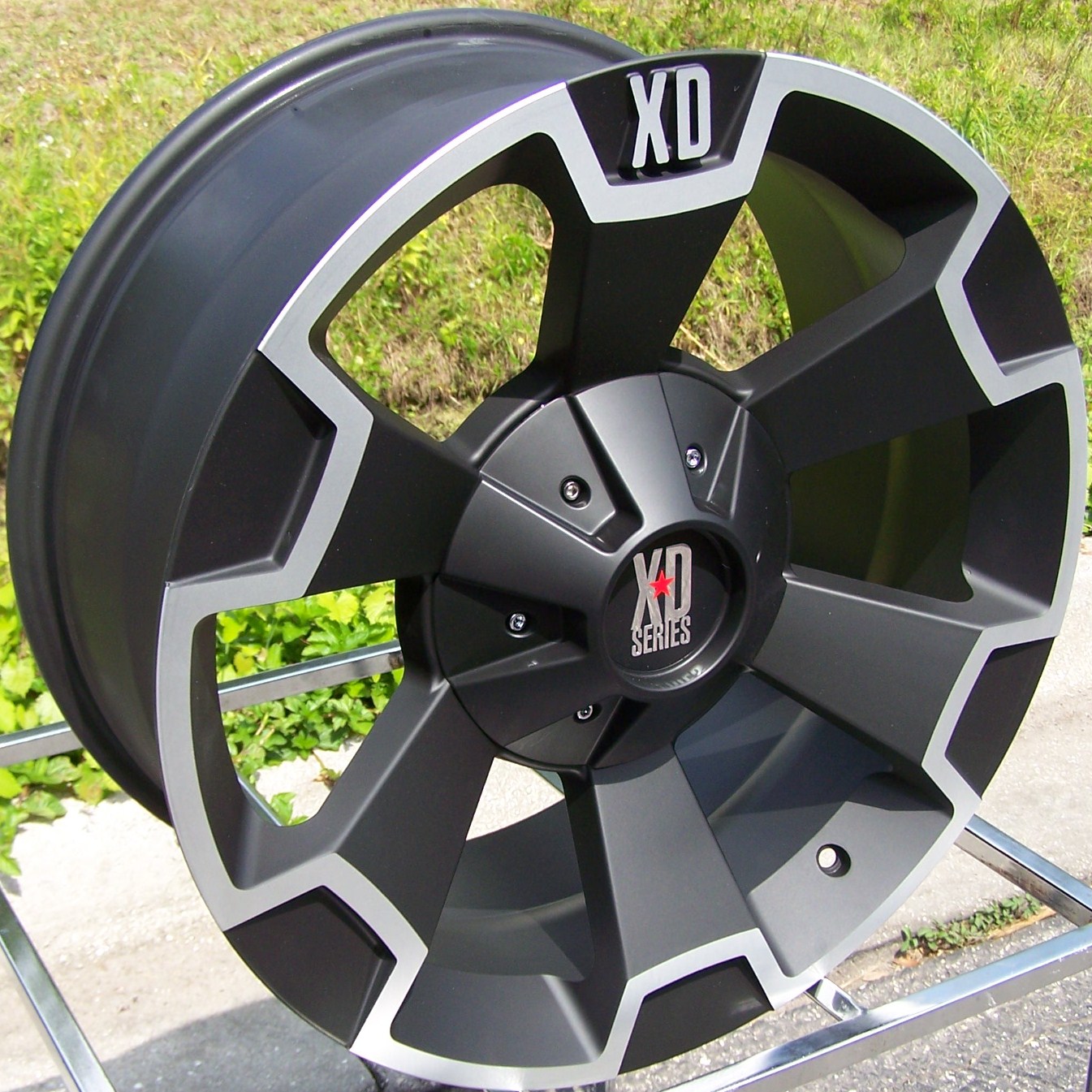 20X9 BLACK KMC XD SERIES THUMP WHEELS RIMS 07 UP TOYOTA TUNDRA 